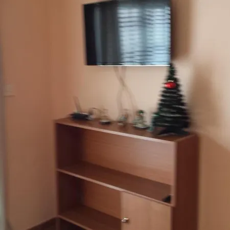 Apartment Lira *