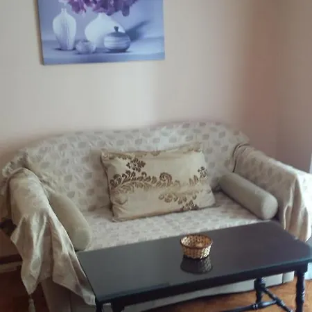Apartment Lira